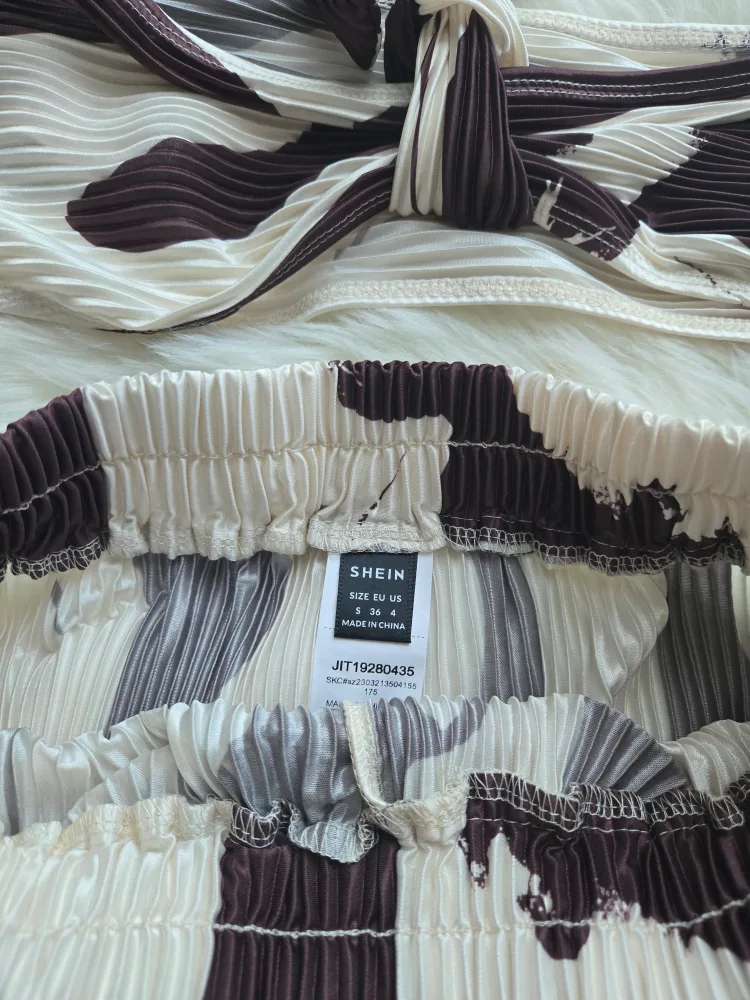 Shein Brown & White Print Two Piece Set - Size S image indicator(3)