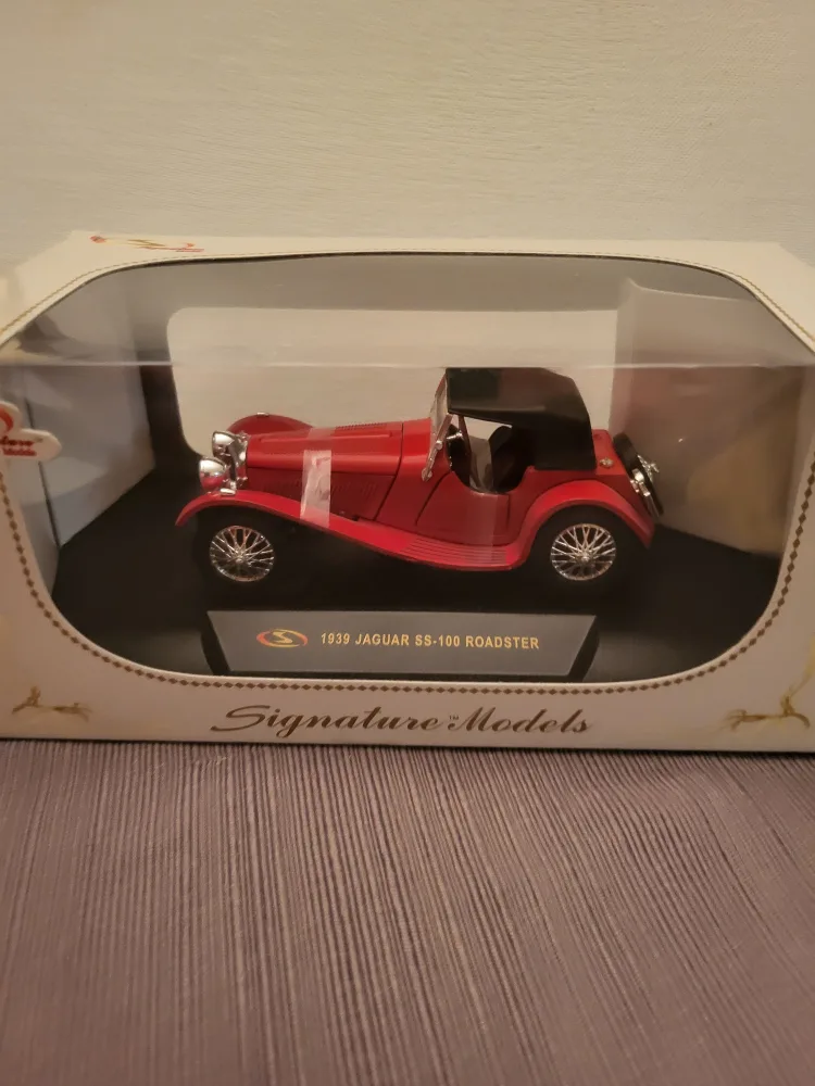 1939 Jaguar SS-100 Roadster Signature Model thumbnail