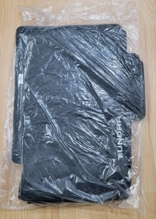 🥳NEW🤩 Toyota Tundra Genuine FLOOR MATS 3 pc. Set image indicator(3)