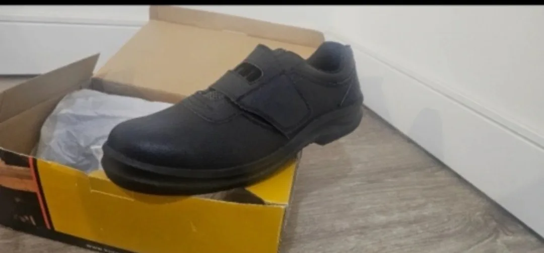 KPR Safety Shoes - Black - Size [11.5] image indicator(10)