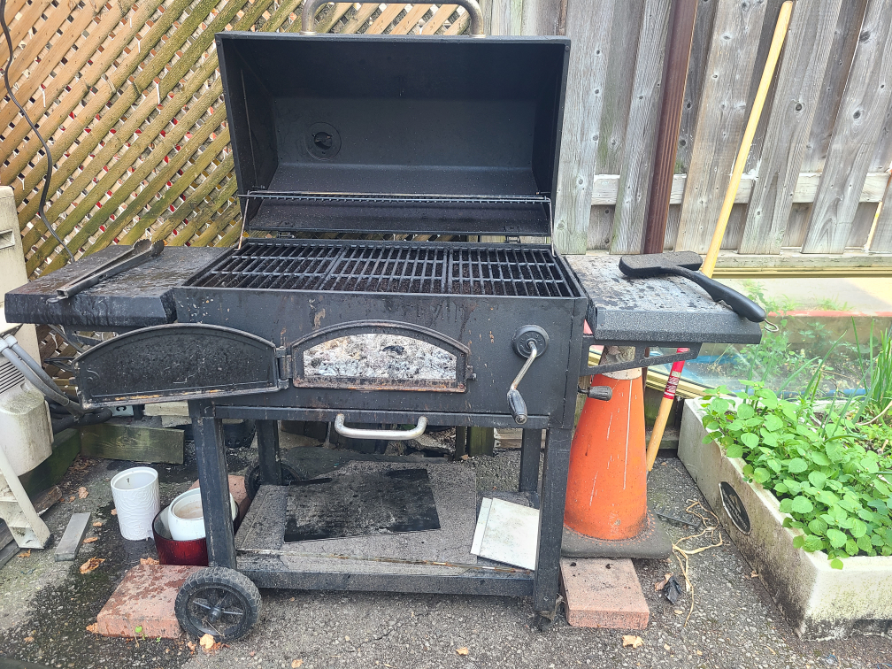 Char-Broil Charcoal Grill - photo 2
