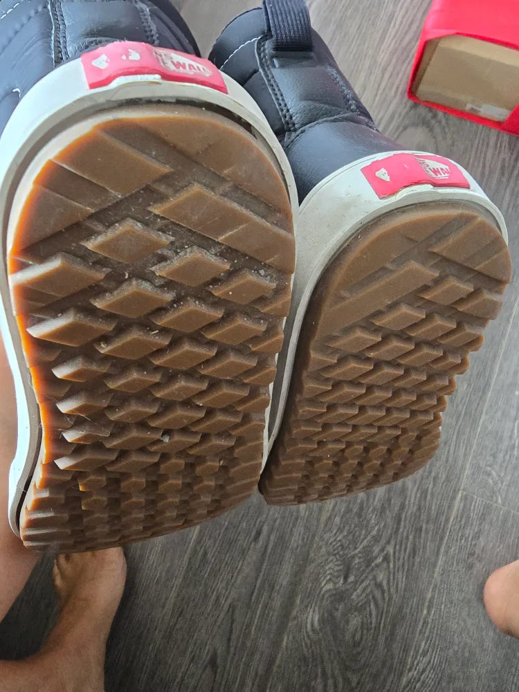 Vans Black Snow Boots image indicator(4)