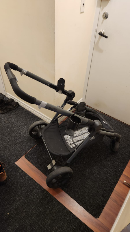 Evenflo Pivot Xpand Travel System - photo 4