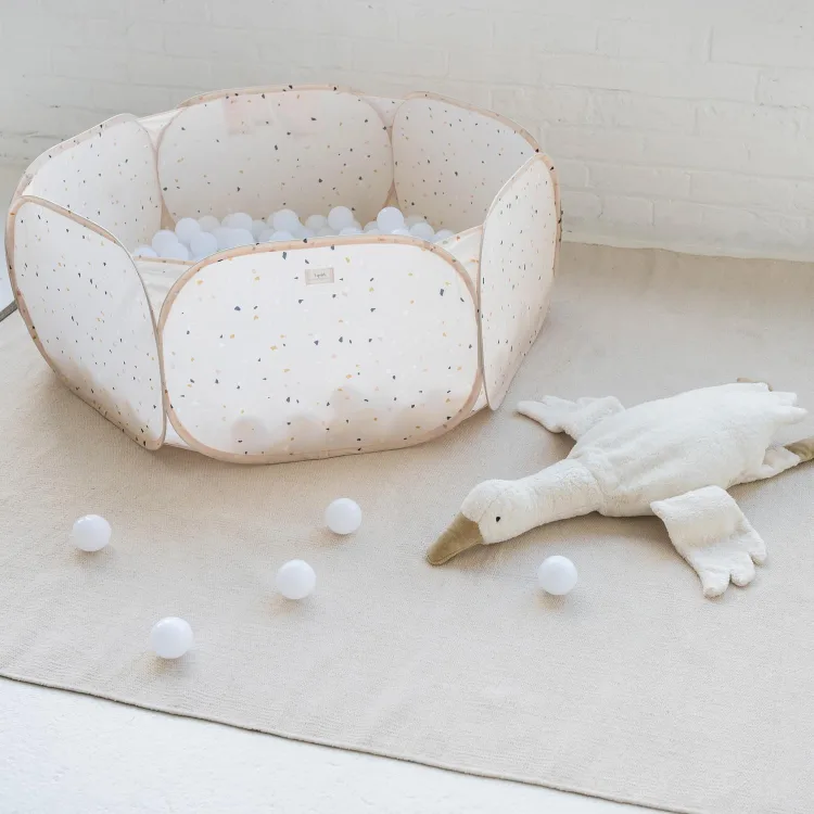 Kids Ball Pit BNIB image indicator(7)