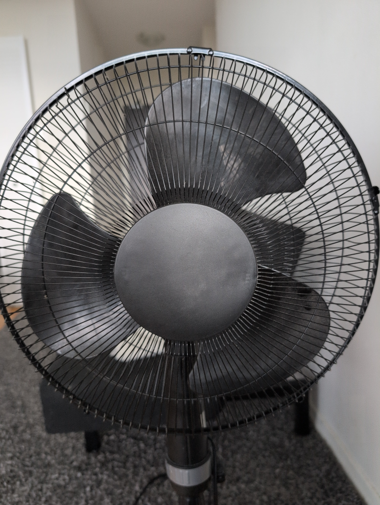 16" Stand Fan SF3-40E - photo 2