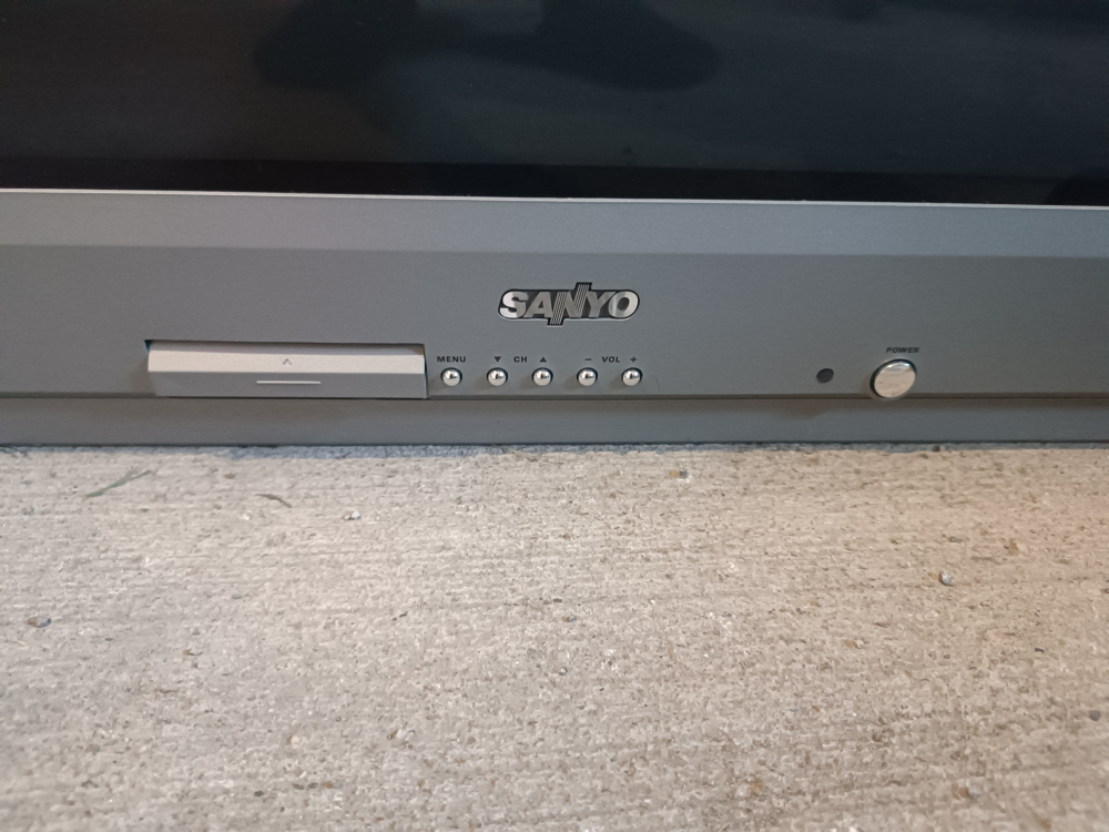 Sanyo CRT TV 🧡 - photo 2