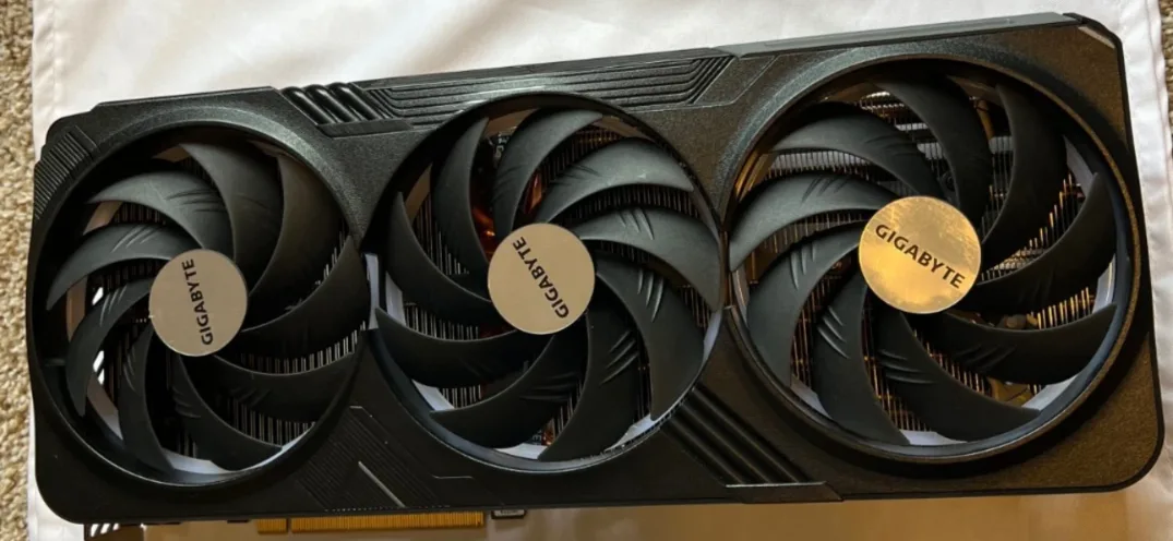 GIGABYTE rtx 4080 thumbnail