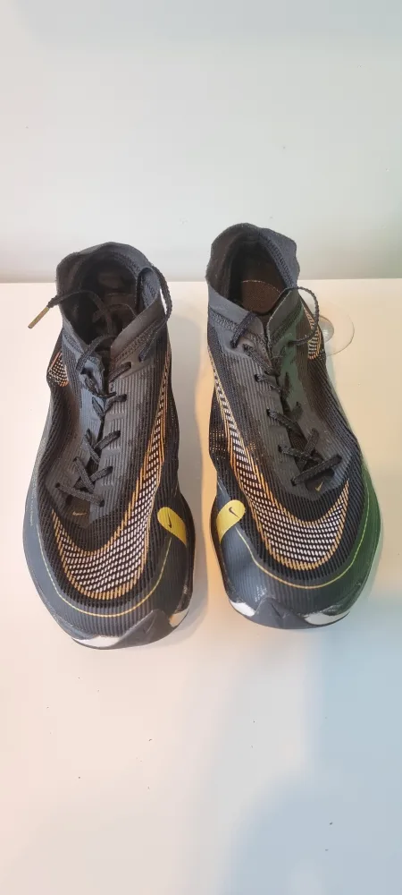 Nike ZoomX Vaporfly Next% 2 Black/Gold US 10 thumbnail