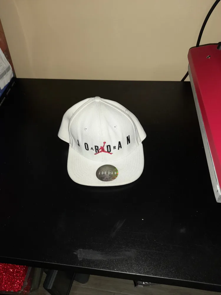 Jordan Hat - White thumbnail