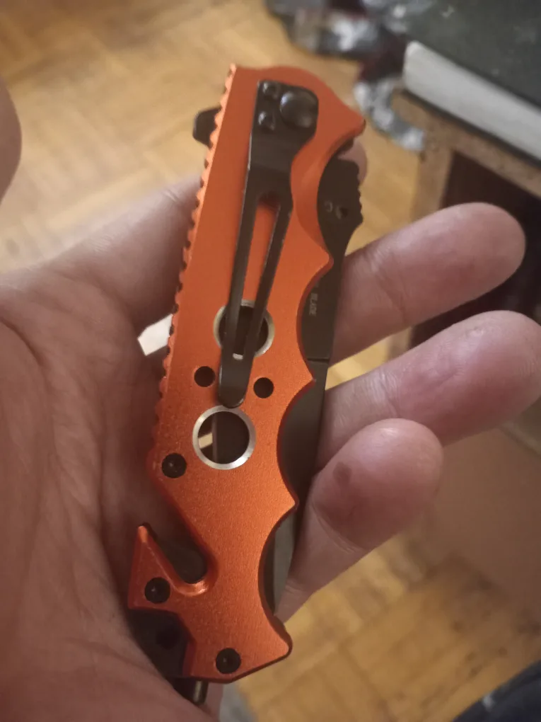 Folding knife image indicator(4)