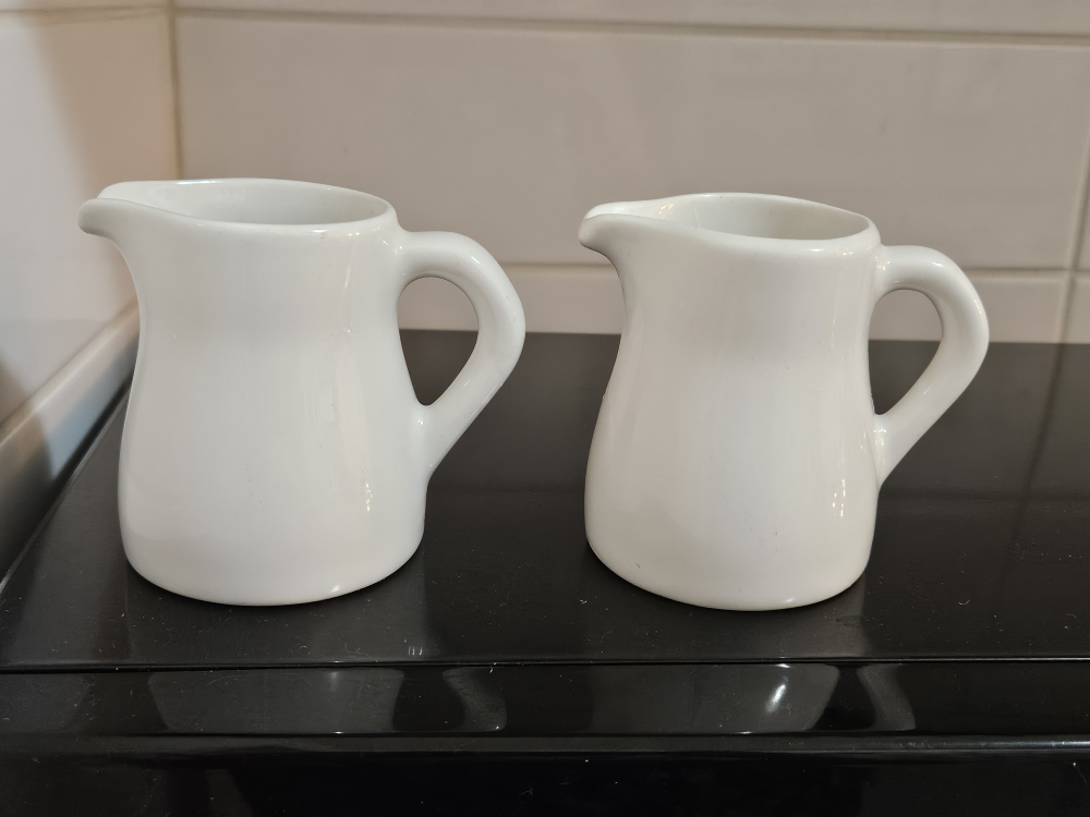 Dudson Finest Vitrified Creamers - Set of 2