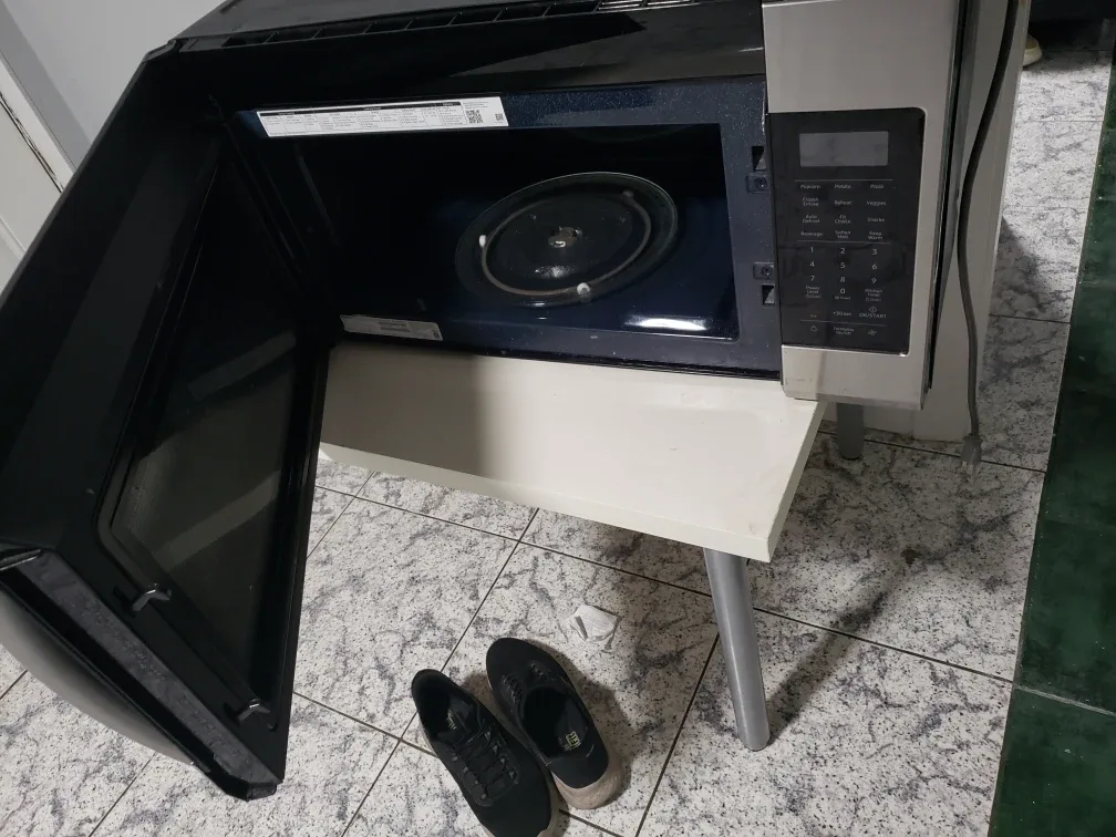 Samsung Over-The-Range Microwave image indicator(2)