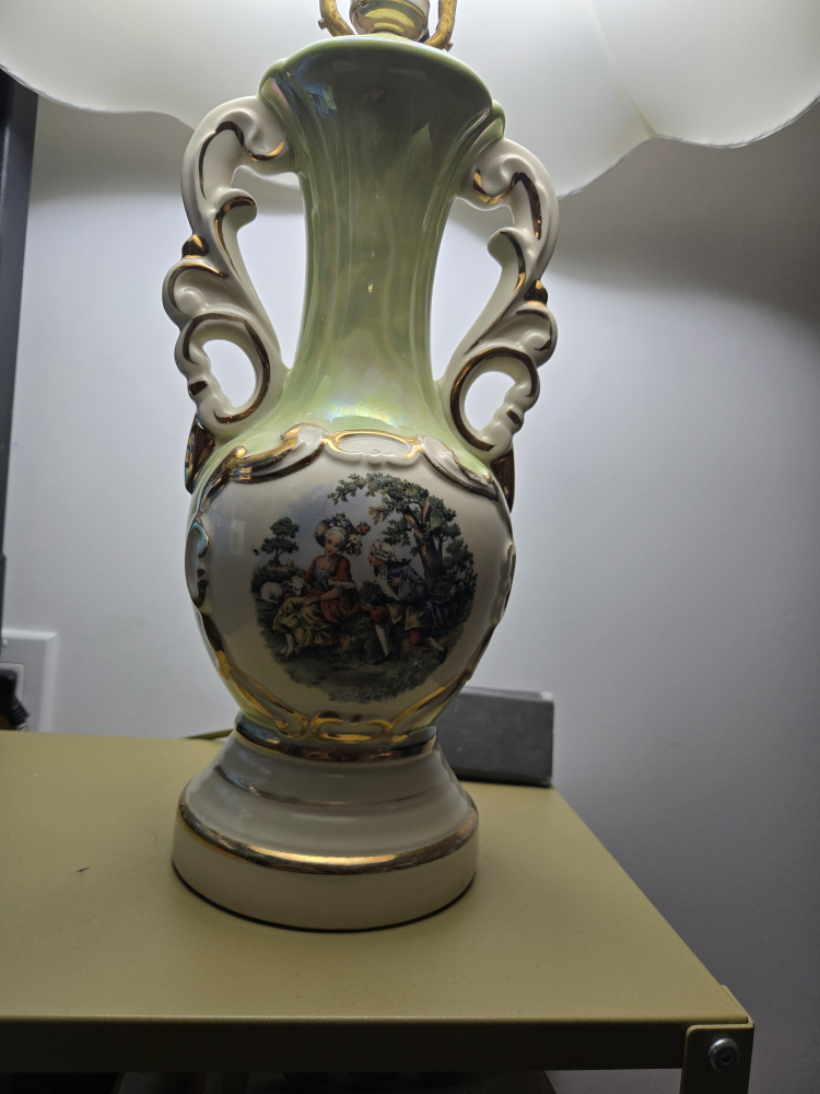 Vintage Style Table Lamp - photo 2