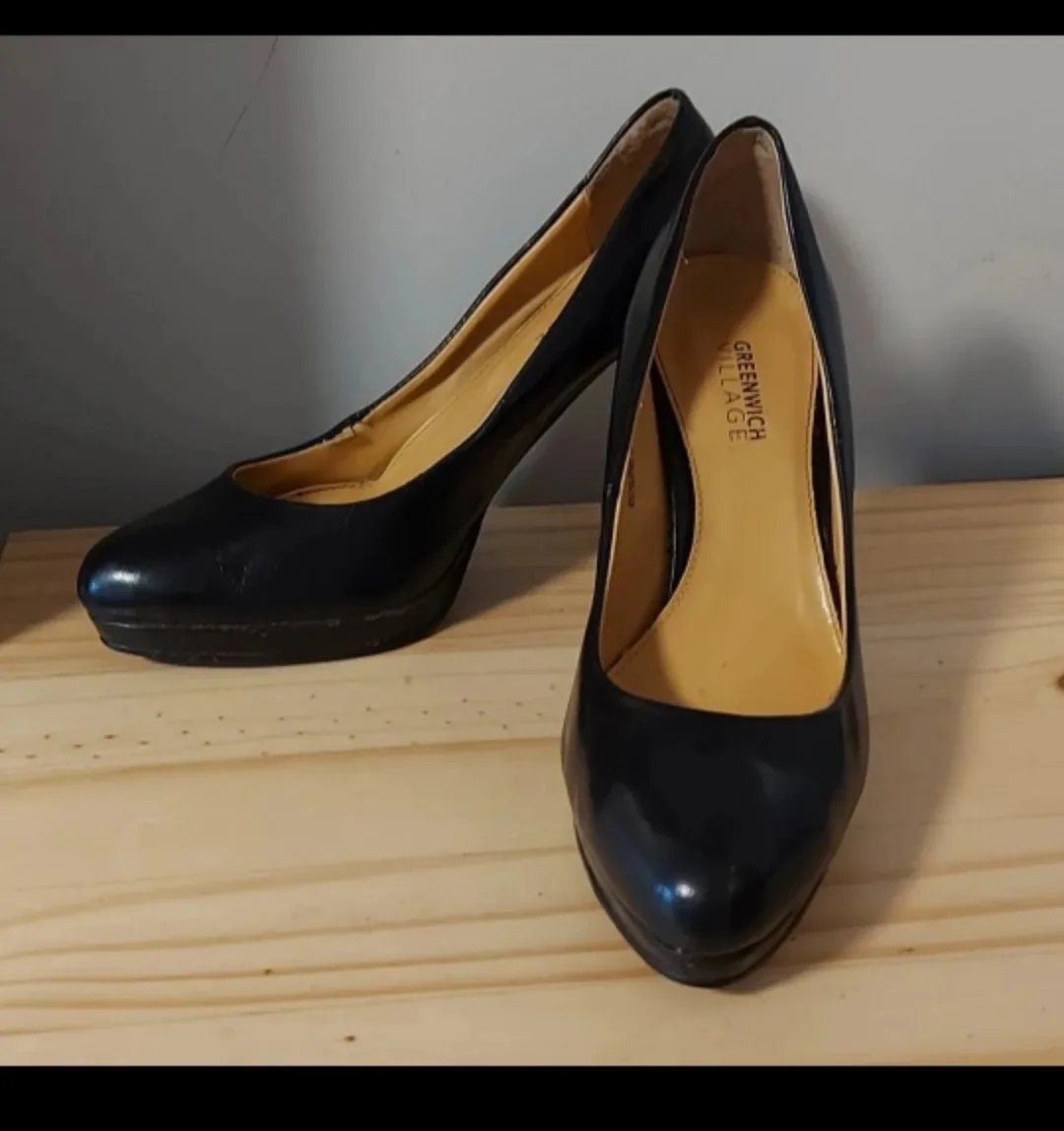 Greenwich Village Black Leather Heels - Size 6 thumbnail