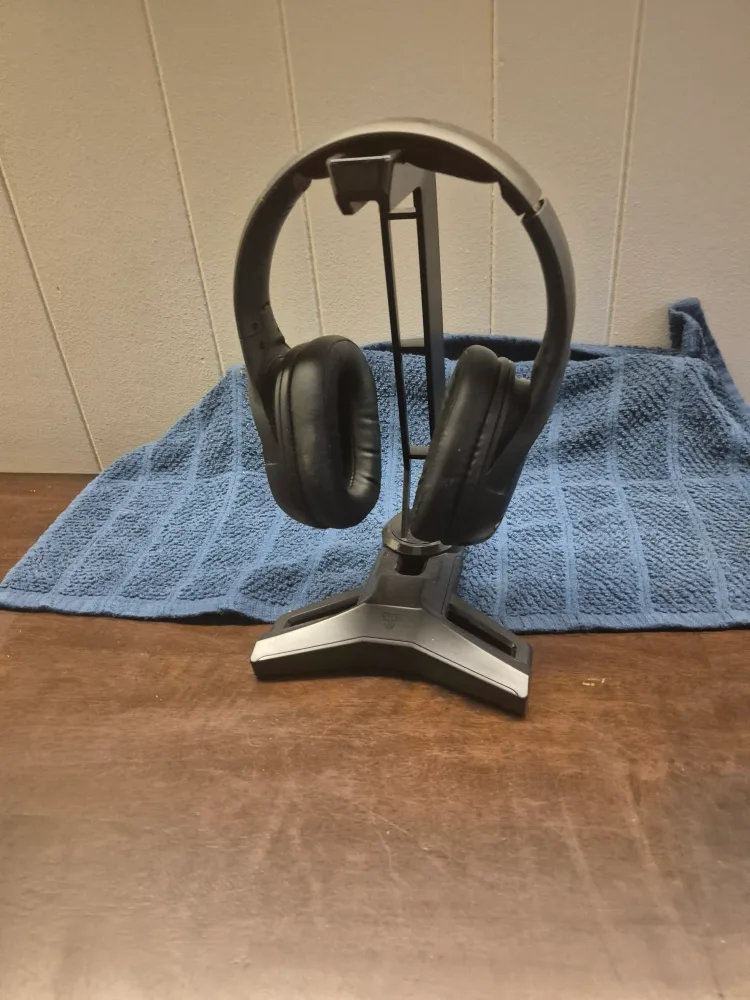 Gaming Headset with Stand thumbnail