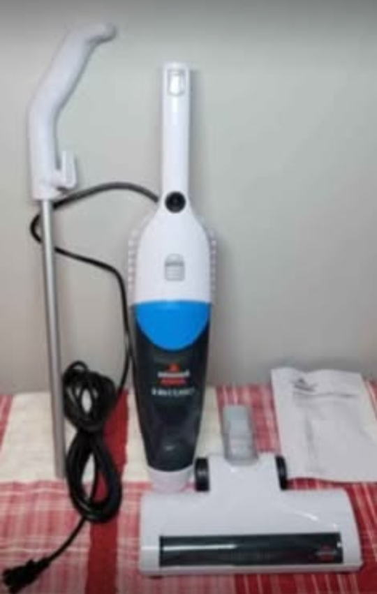 Bissell FeatherWeight Stick Lightweight Bagless Vacuum - photo 4