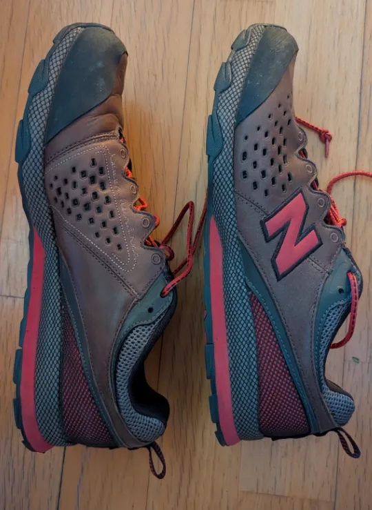 NEW BALANCE Brown Trail Running Shoes MENS 12 EU 46.5 image indicator(3)