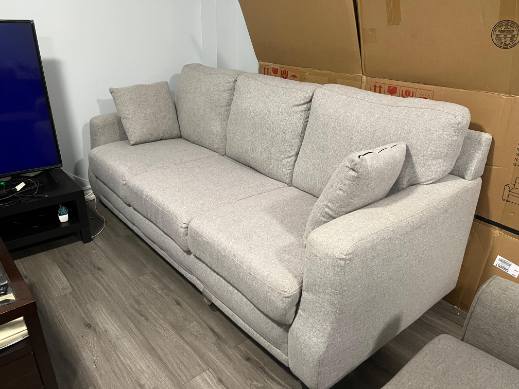 Leon's Jessica Sofa - photo 3