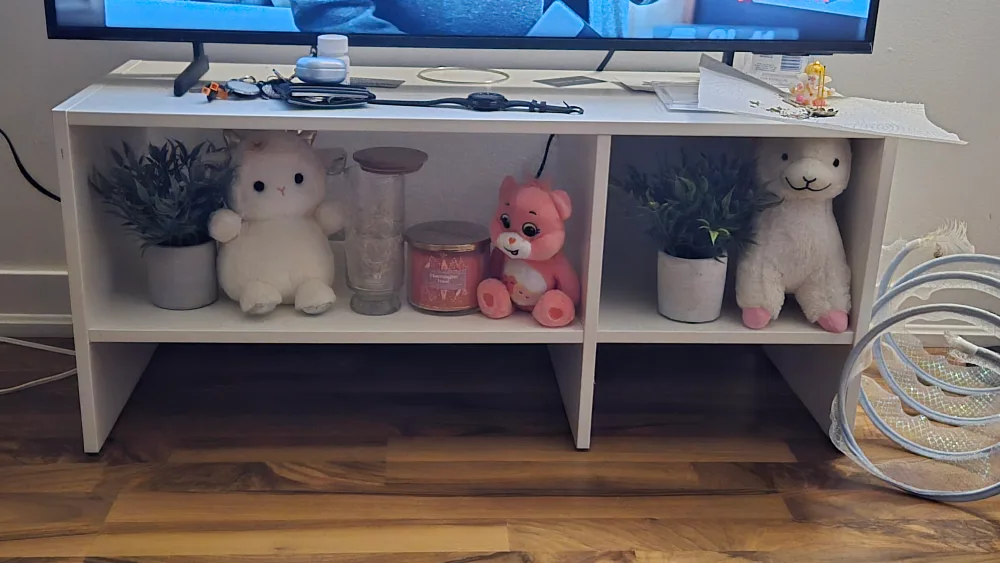White Shelf/TV bench/stand/unit thumbnail