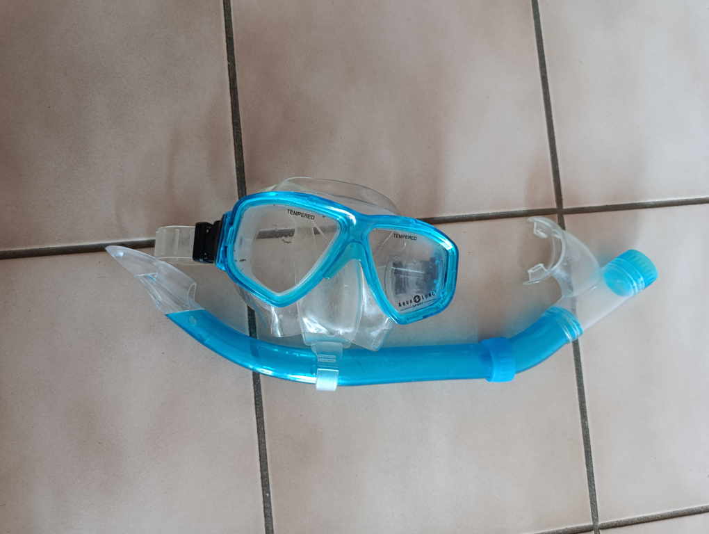 Kids Aqua Lung Snorkel Set with Fins (L/XL) - photo 2