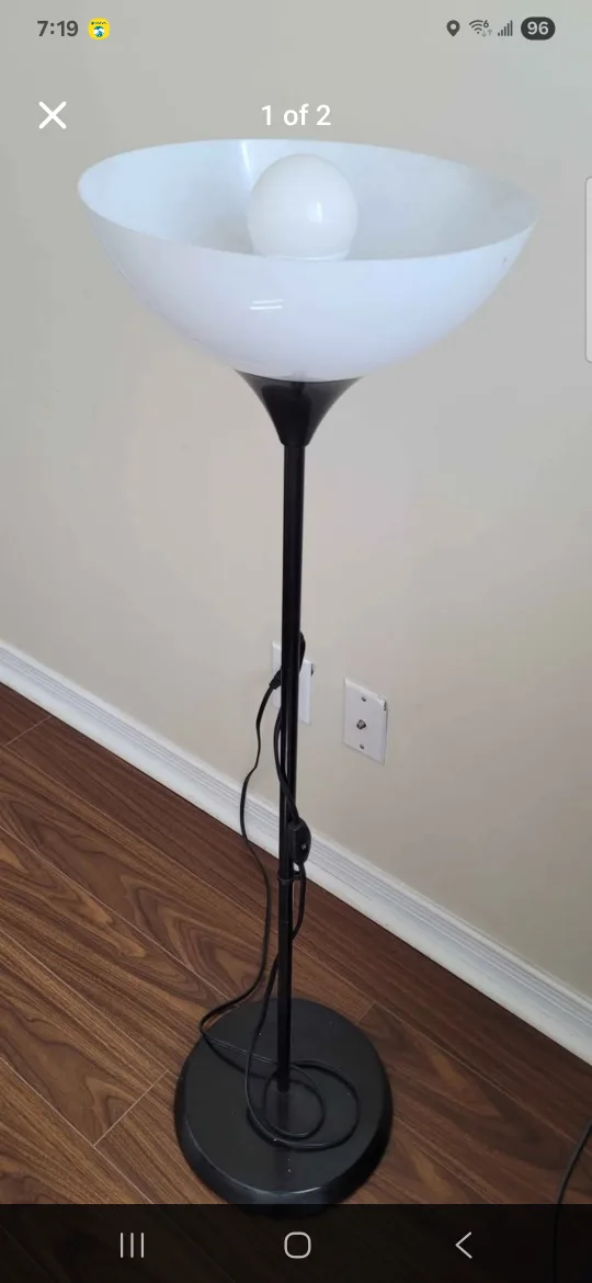 Ikea lamp with white light (Height 43 inches) thumbnail