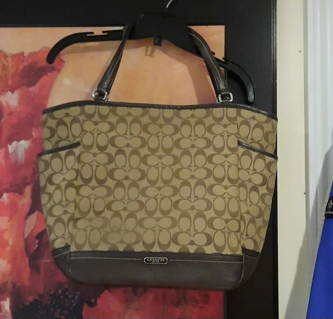 Coach Signature Brown XL Tote Bag thumbnail