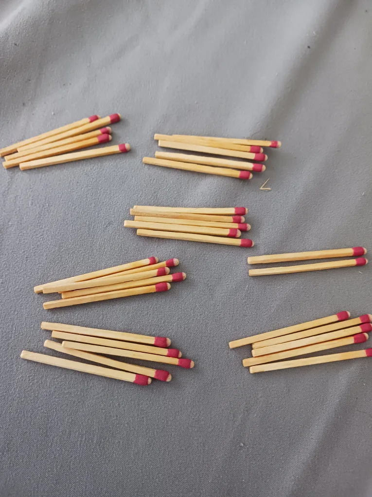 Vintage Match Holder & Matches image indicator(3)