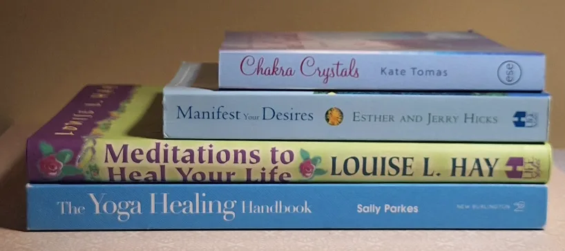 4 books thumbnail
