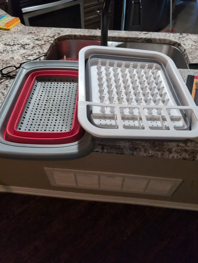 Collapsible Dish Drying Rack thumbnail