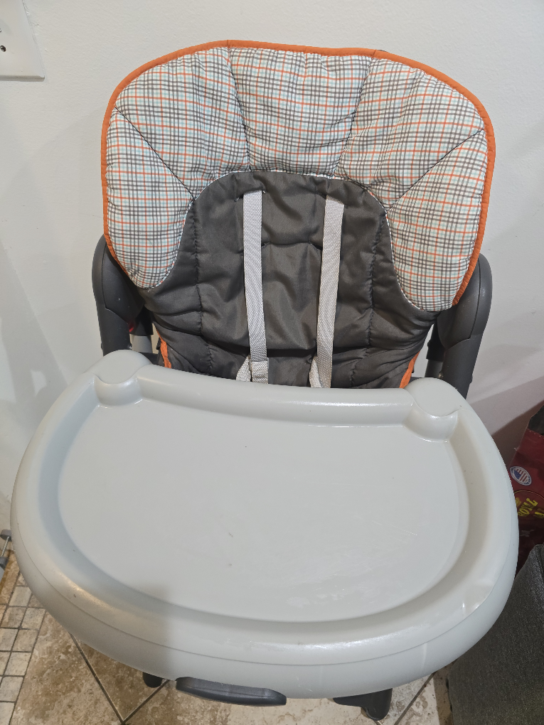 Graco High Chair - photo 3
