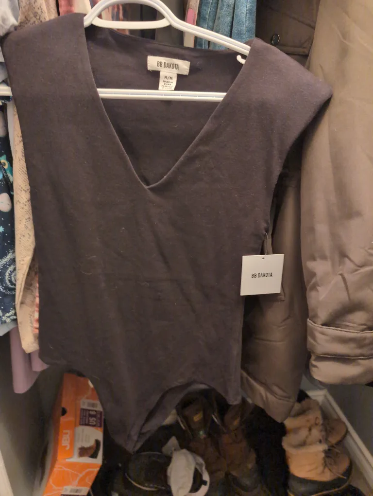 BB Dakota Bodysuit - Size M/M thumbnail