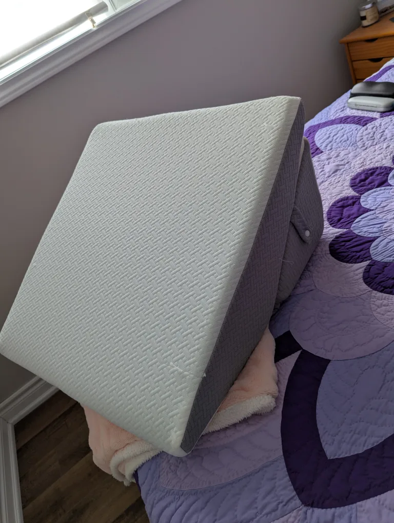 Bed Wedge Pillow - Grey & White thumbnail