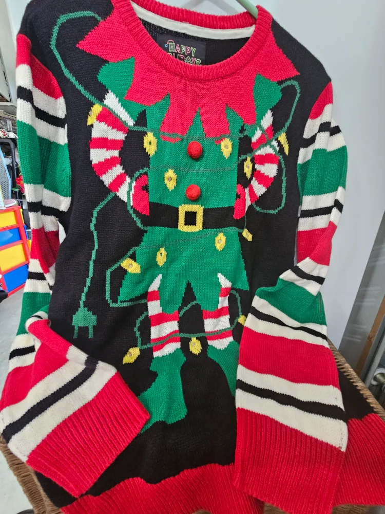 Happy Holidays Urban Heritage Christmas Sweater M image indicator(3)