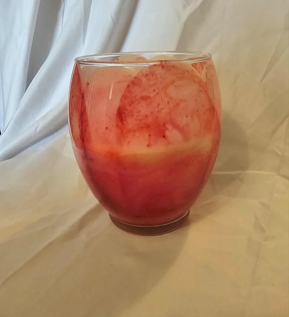 Red and White Candle and Vase image indicator(3)