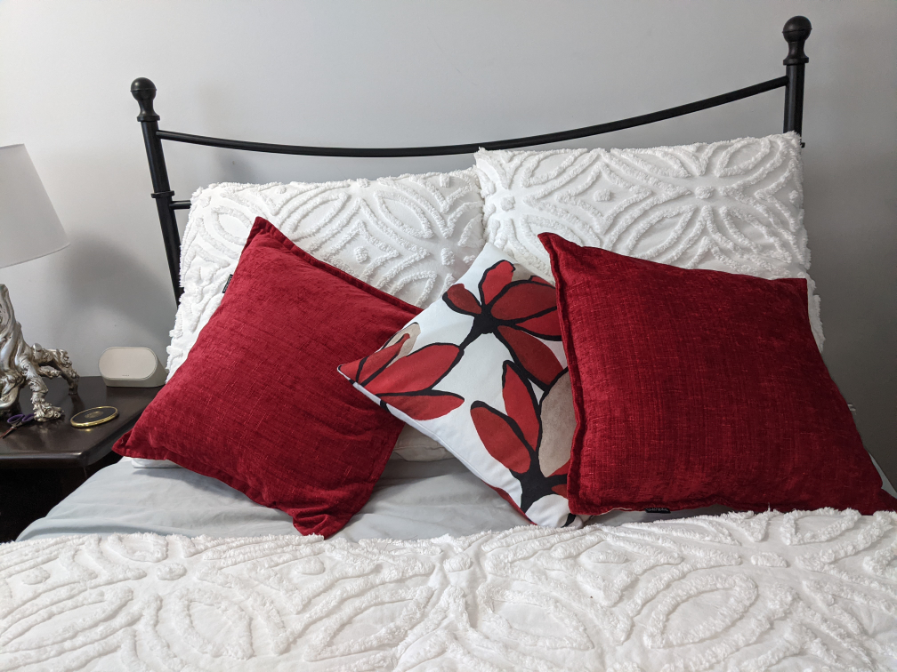 Red Throw Pillows - Set of 3. Pick up in Braeside SW