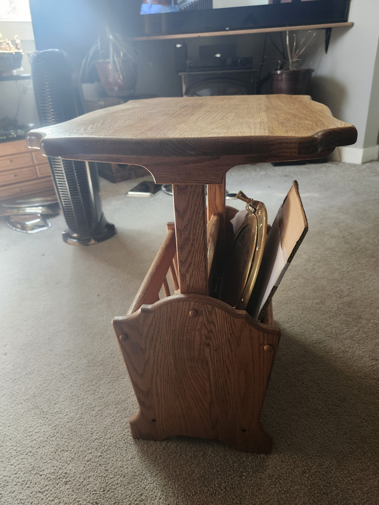 Oak Magazine Table - photo 2