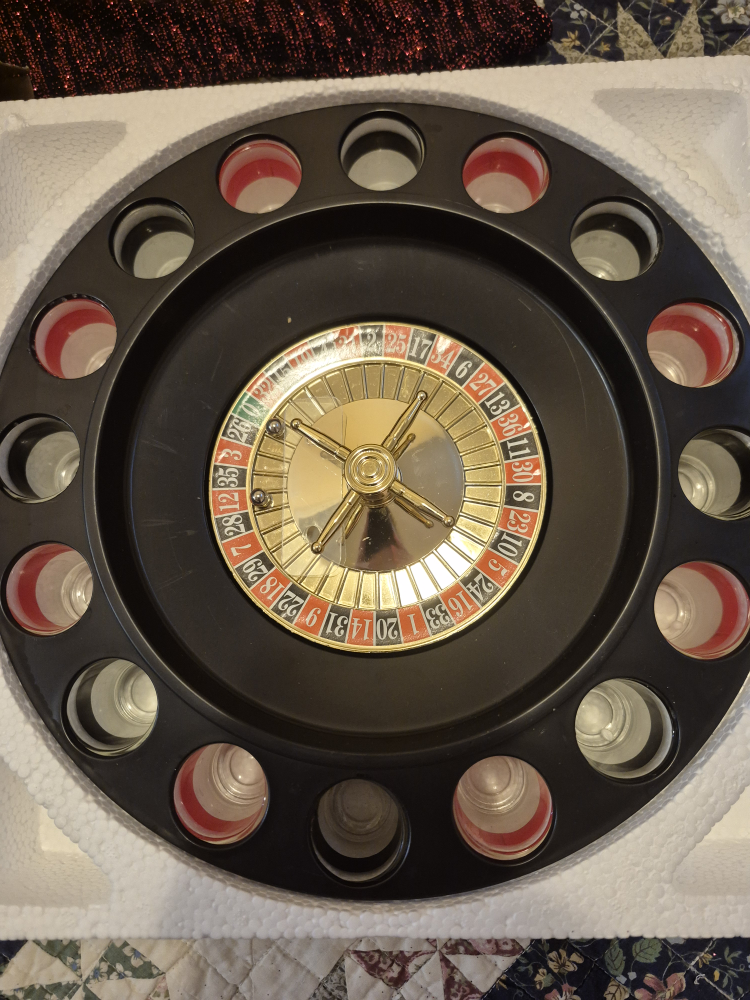 Roulette Shot Glass Drinking Game - brand new in box - photo 2