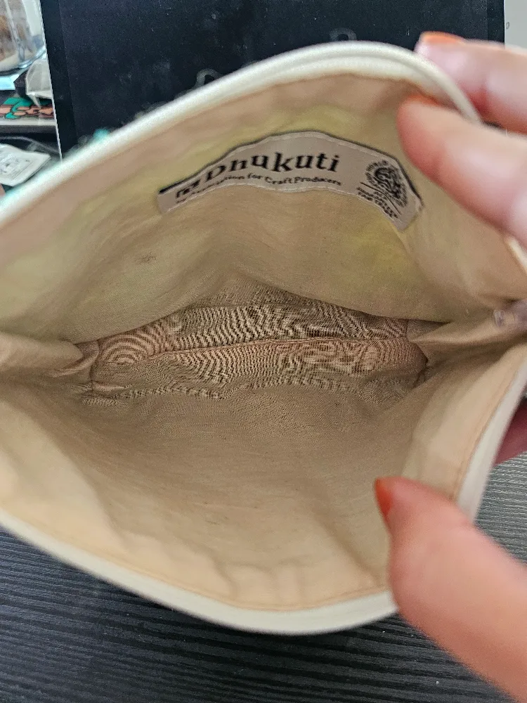 (NEW)Dhkukuti Floral Pouch image indicator(3)