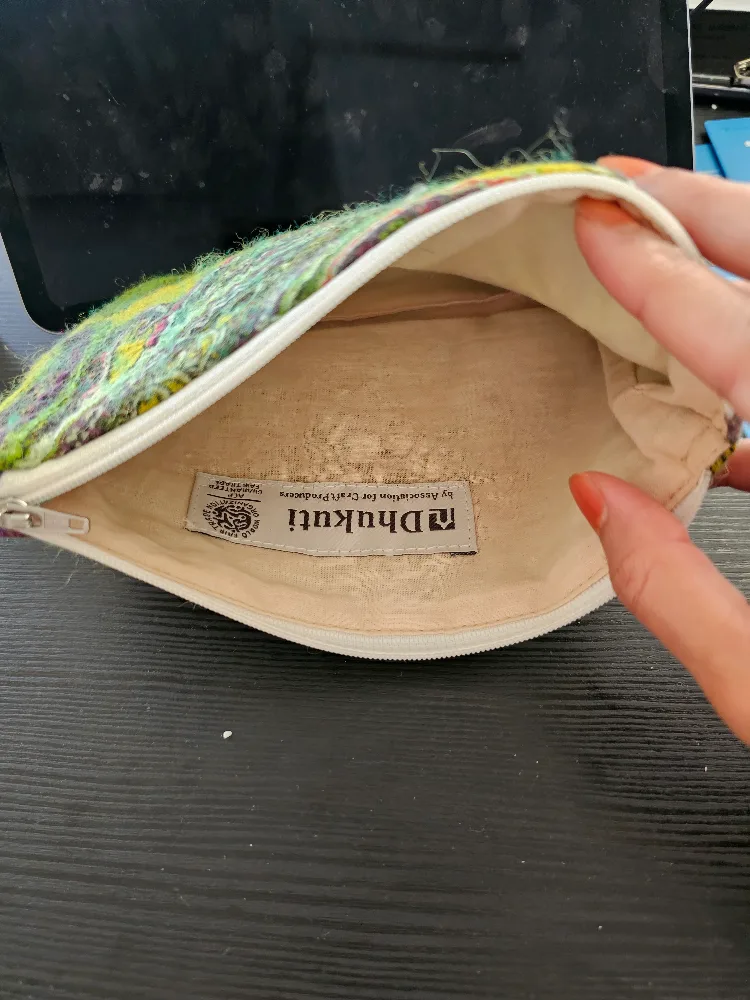 (NEW)Dhkukuti Floral Pouch image indicator(5)