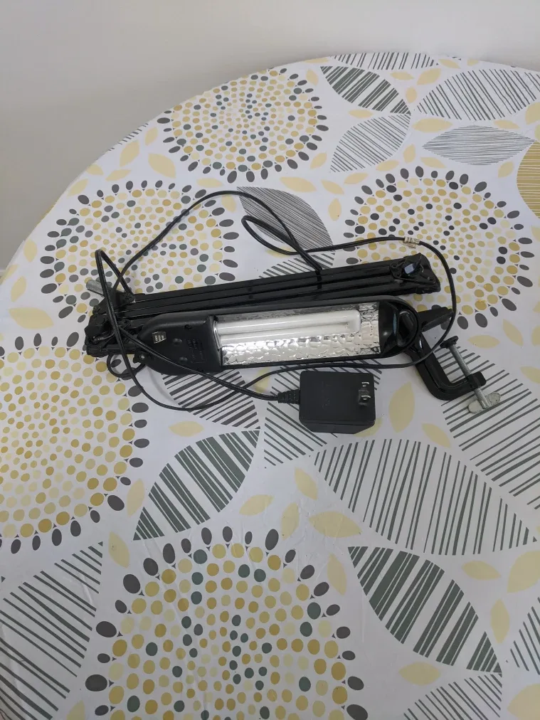 Adjustable Arm Desk Lamp image indicator(8)