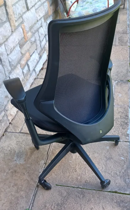 Black Office Chair image indicator(5)