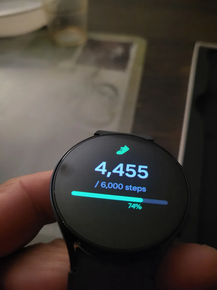 Samsung watch 6 44mm gps like new image indicator(2)