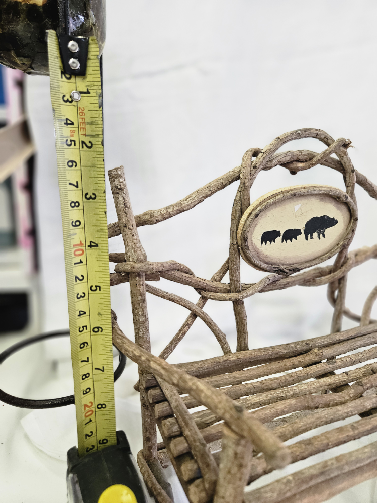 Rustic Wooden Bench with Bear Design - photo 4