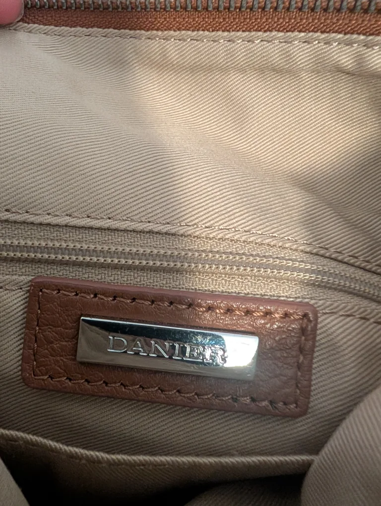 Danier Leather Crossbody Bag image indicator(2)