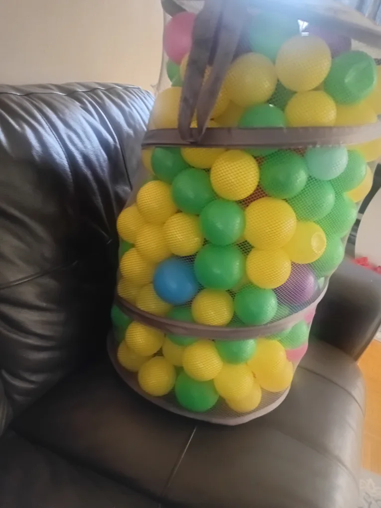 Kids Play Balls - Assorted Colours image indicator(2)