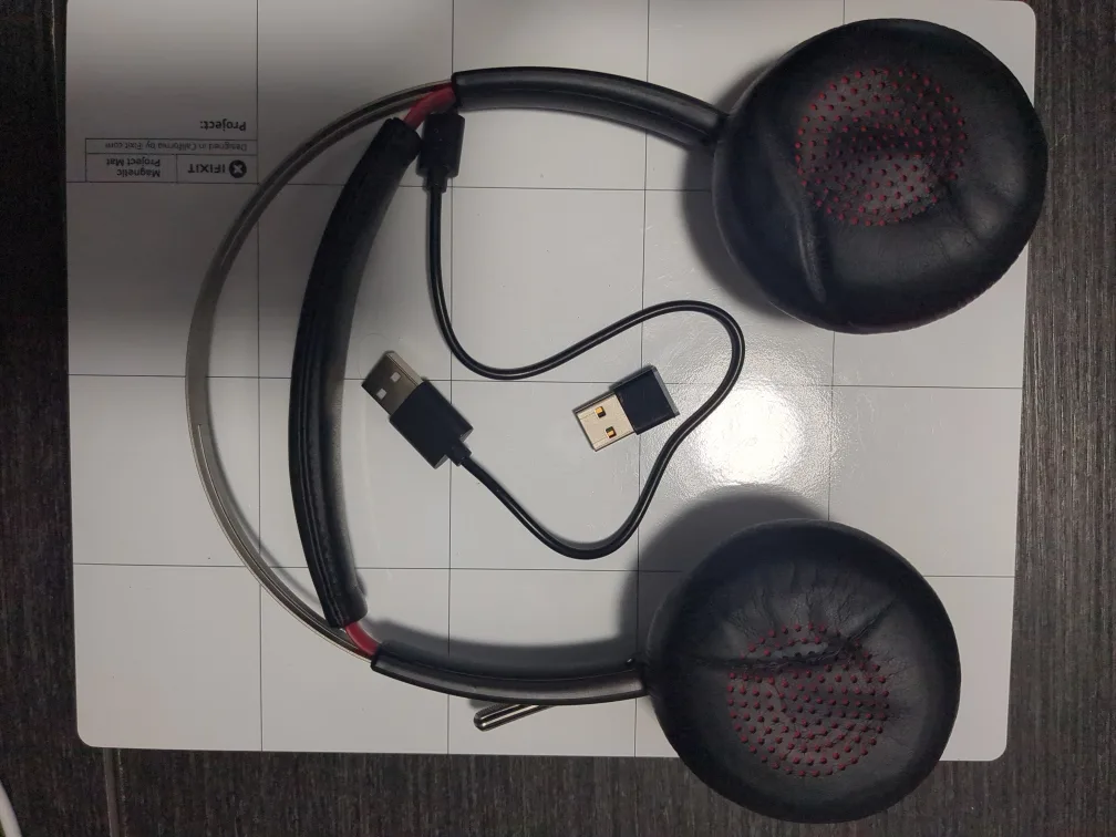 Plantronics Black Wireless Headset thumbnail