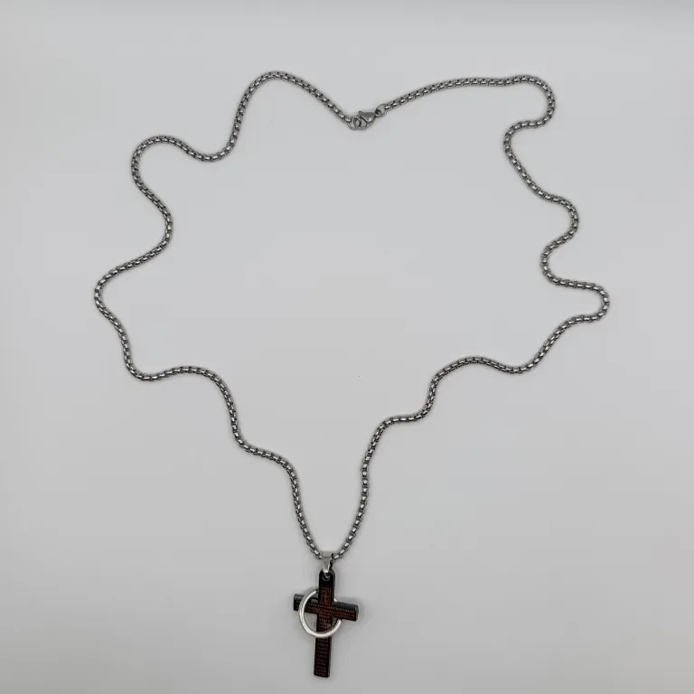 Cross Pendant Necklace thumbnail