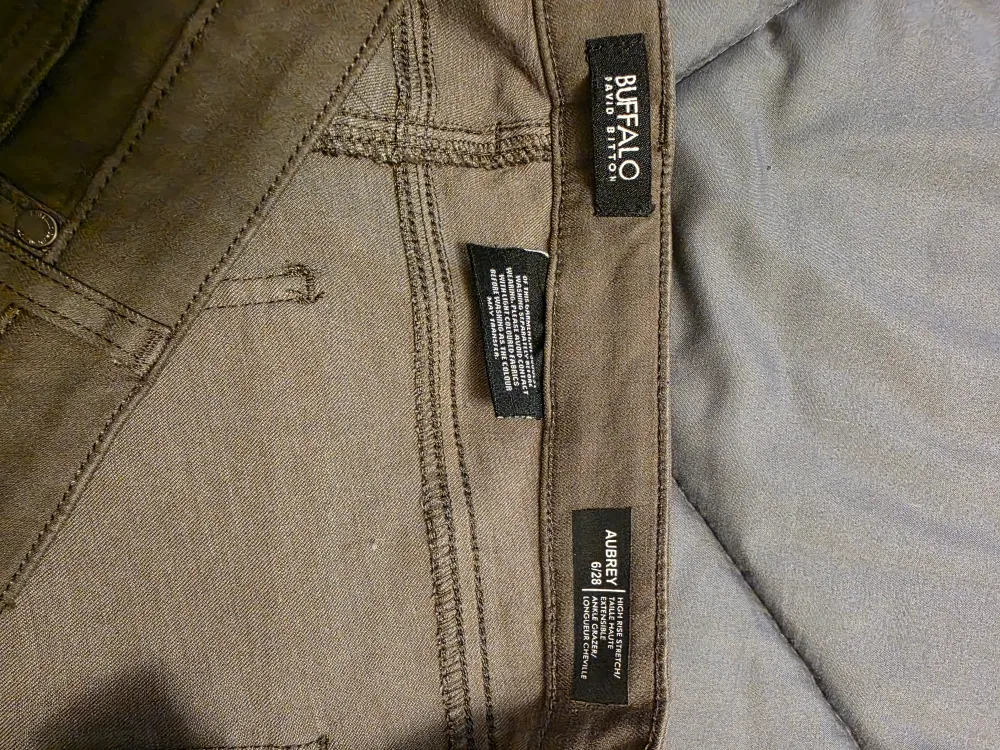 Buffalo David Bitton Aubrey Jeans, Size 6/28 image indicator(3)
