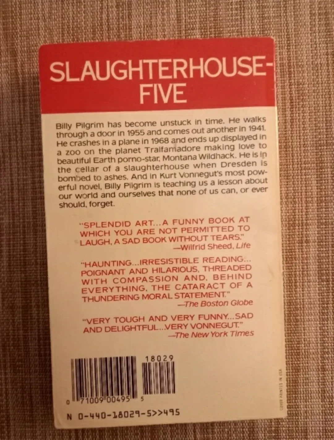 Slaughterhouse-Five by Kurt Vonnegut image indicator(2)
