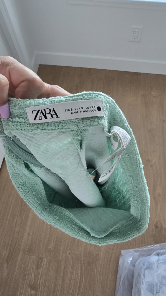 Zara Mint Green Skirt - Size S - photo 2